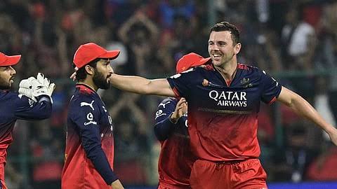 Viral Video: Bowling Troika Dismantle PBKS in Qualifier  1